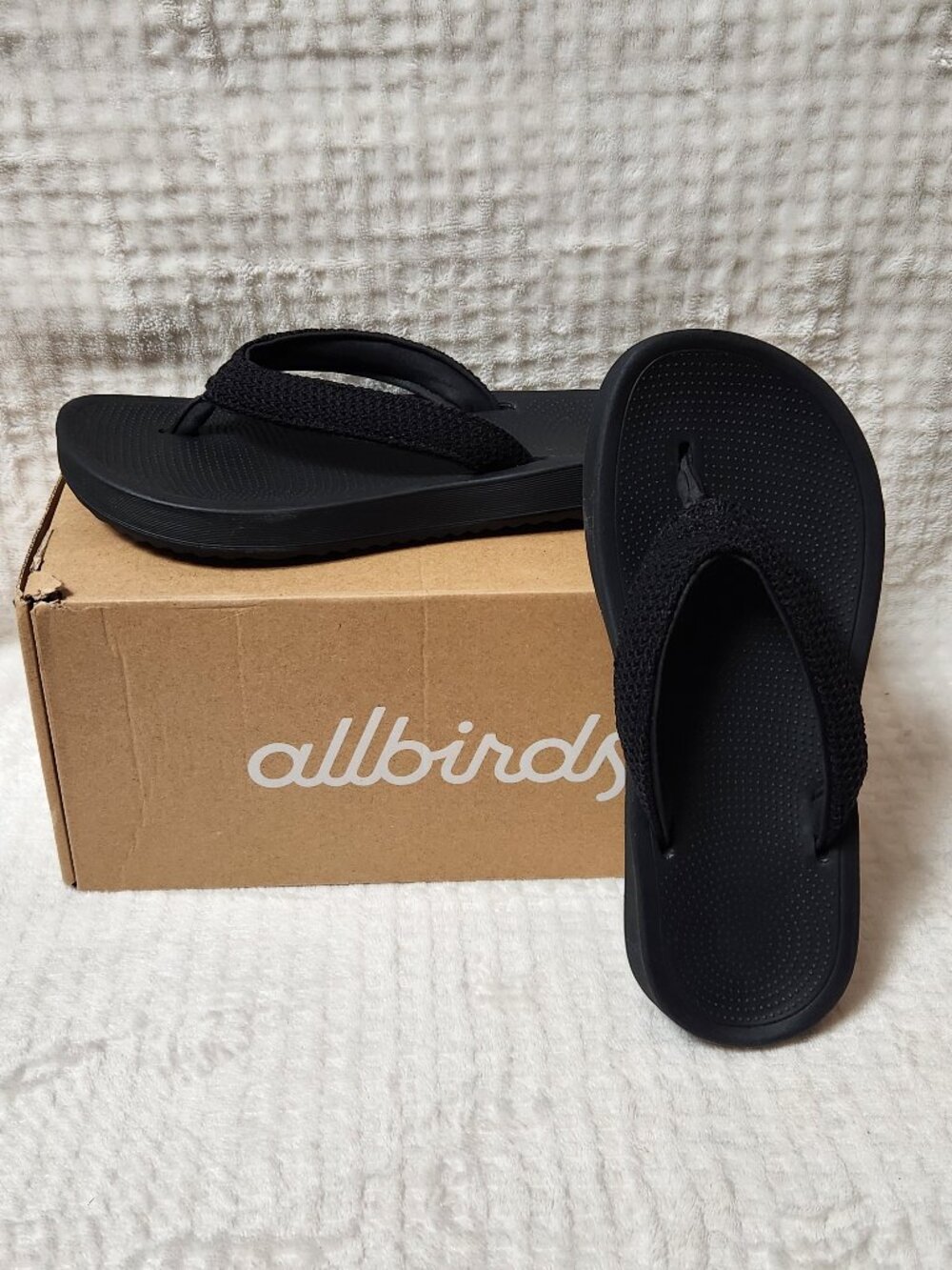 ALLBIRDS Women's Black Flip Flops- Sz 5 - NEW NIB